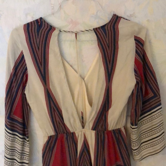 Patterned romper with open back - Picture 3 of 3